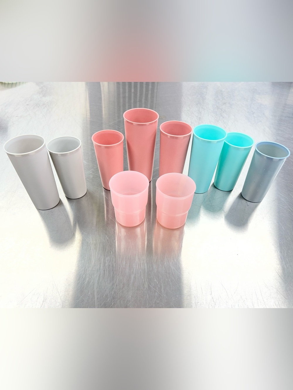 Tupperware Pink and Blue Tumblers Set